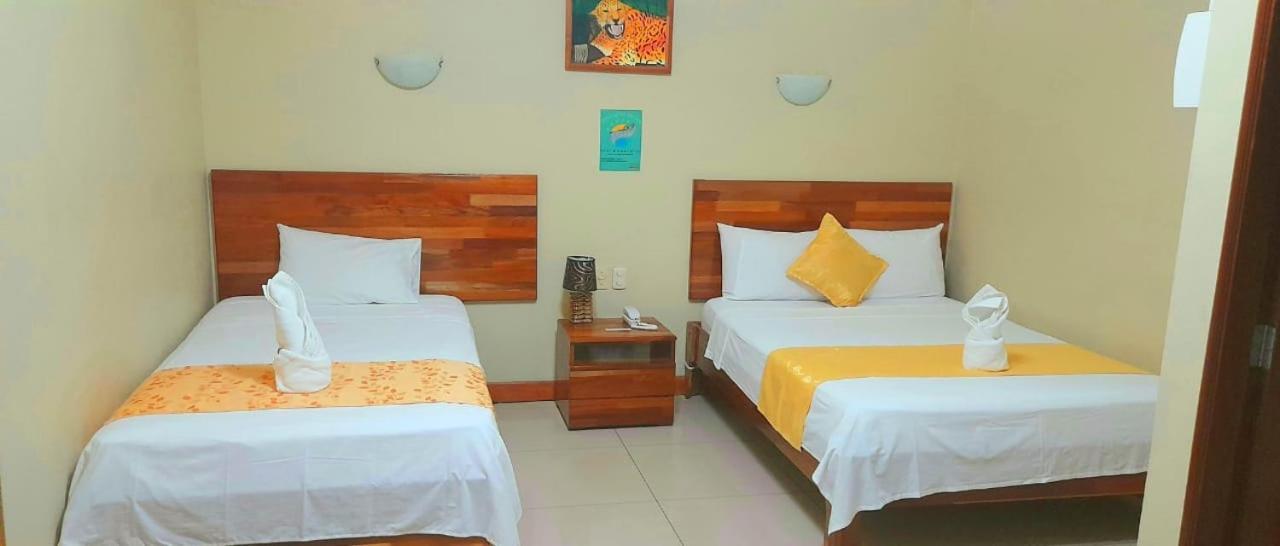 Hotel Golden Star Икитос Екстериор снимка