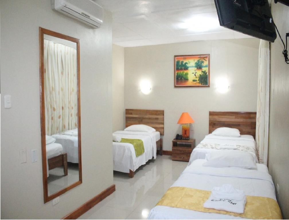 Hotel Golden Star Икитос Екстериор снимка