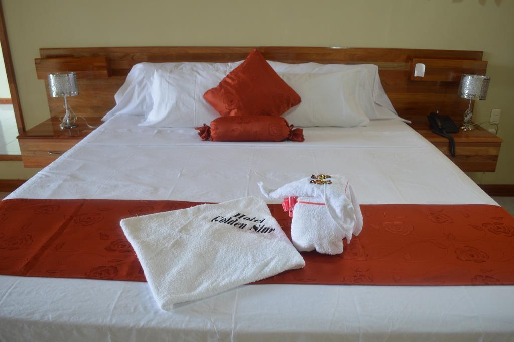 Hotel Golden Star Икитос Екстериор снимка